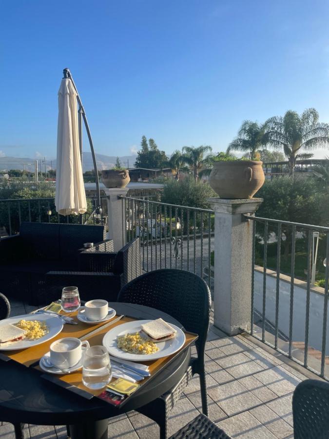 Hotel Villa Ruggiero Brusciano Ngoại thất bức ảnh